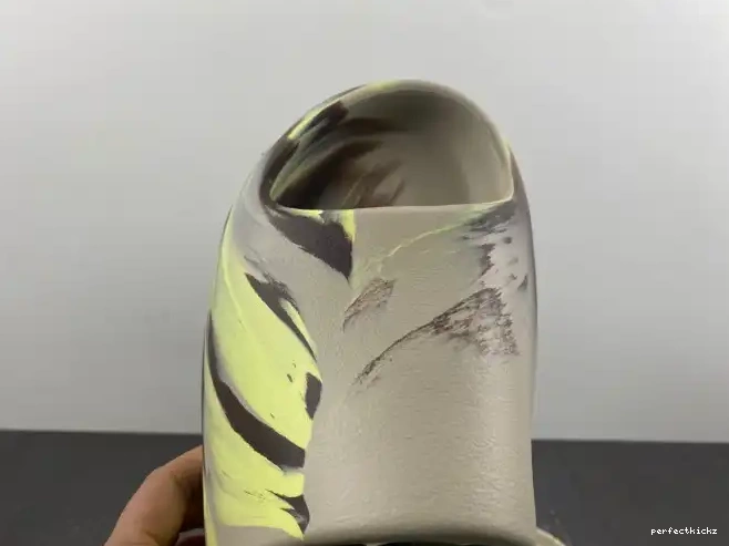 Slide FZ5899 Yeezy Adidas 0624